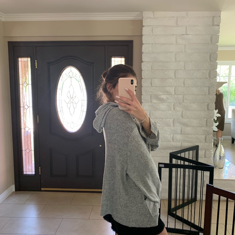 Sweater - Picture 2 of 3